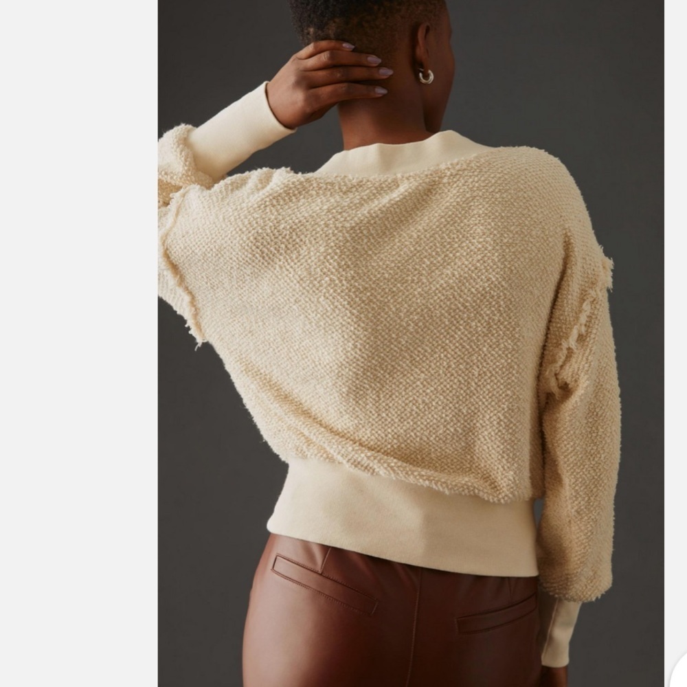 ANTHROPOLOGIE TlA  creme LONG SLEEVE V-NECK ZURI SWEATSHIRT Small - Picture 3 of 10